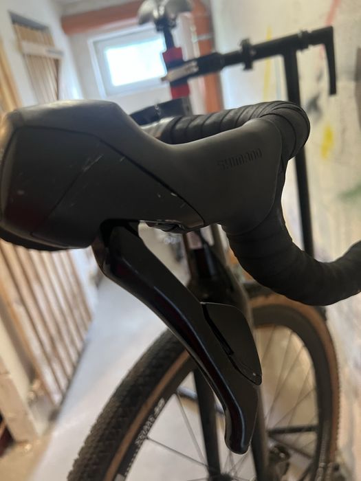 Gravel Pinnacle Arkose D2, DT swiss 521, GRX400.