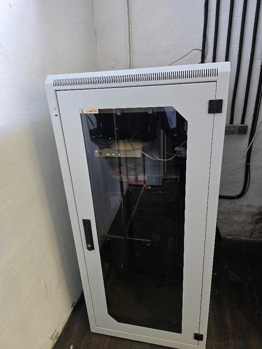Продам шафу для сервера CONTEG