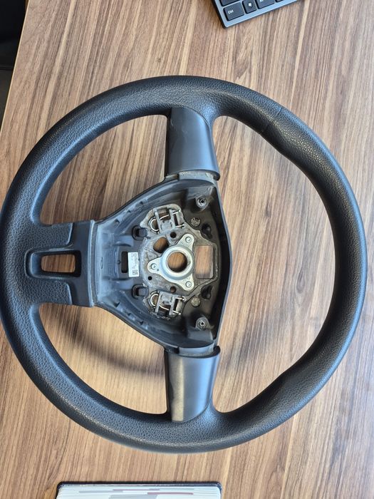 Кермо та подушка безпеки на платформу PQ для ваг vw