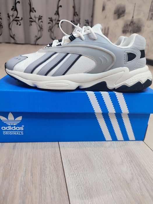 Розпродаж Нові кросівки Adidas Oztral Originals Grey/White, мужские кр