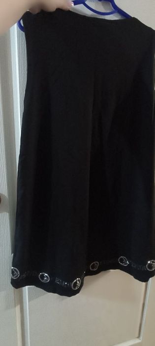 Продам нарядну туніку 50-52. Можна й вагітним