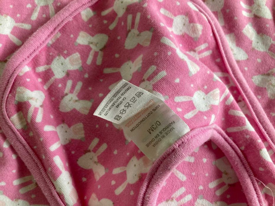 Pajacyk, śliniak oraz skarpetki, 0-3 miesiace