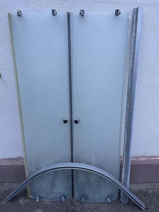 Двери для душевой кабины