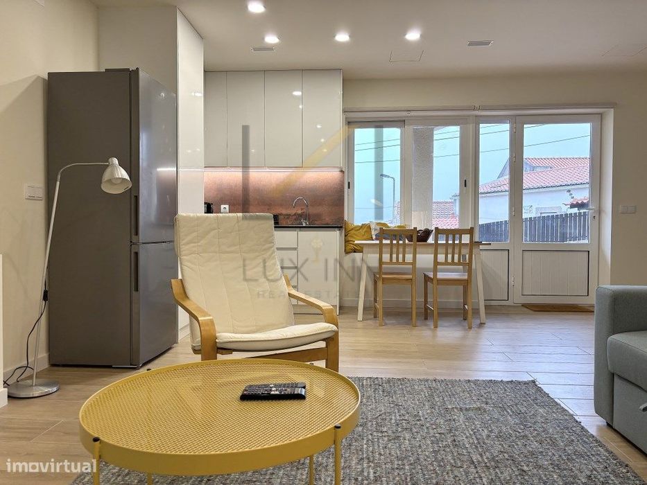 Apartamento T1 luminoso na Parede