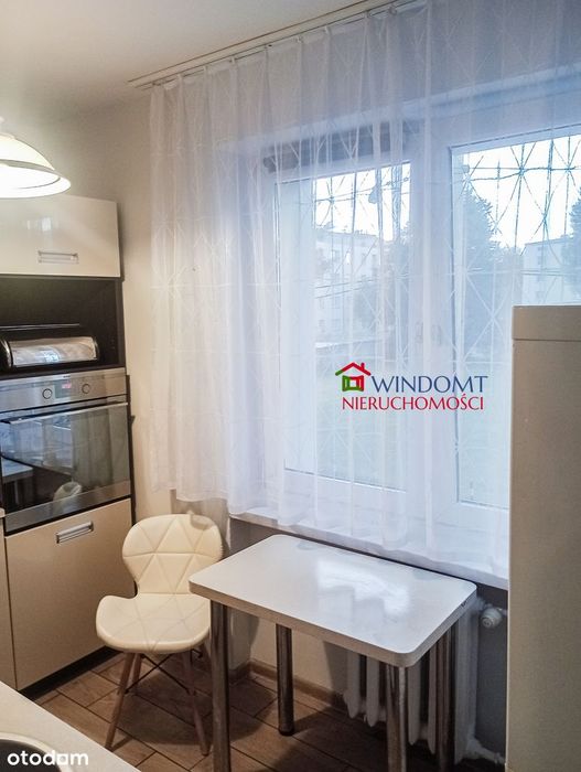 Umeblowane, wyremontowane M3 na 1-piętrze. CO z sieci. Balkon.