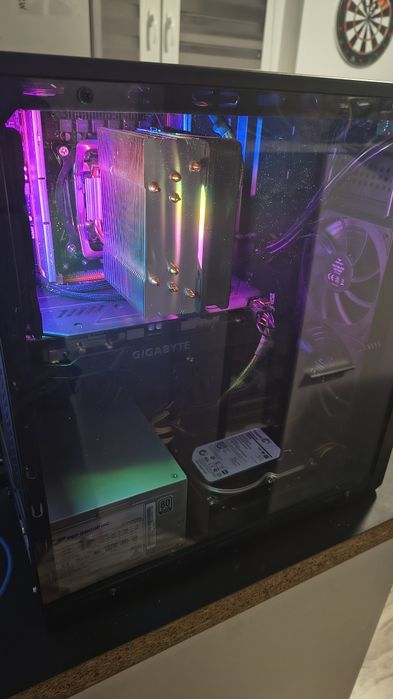 Intel e5 2673 v3 32gbram  rx5500xt8gb