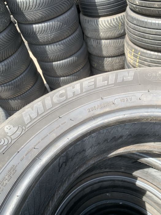 235/60R17 Michelin Latitude