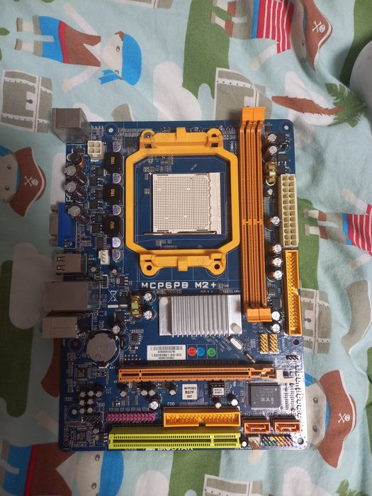 Материнська плата BIOSTAR MCP6PB M2+