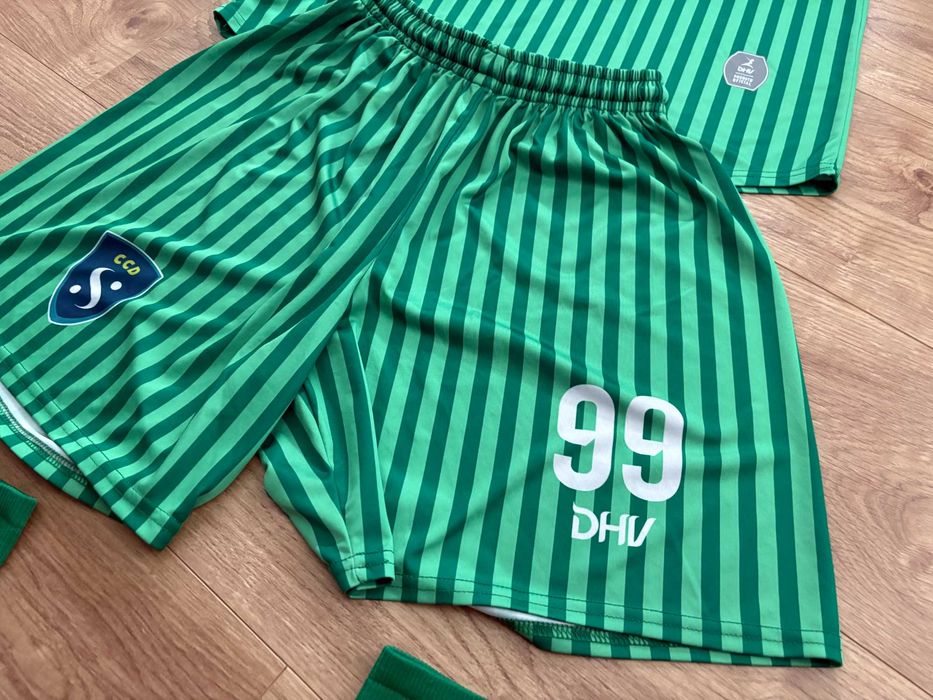 Equipamento Futebol Personalizado DHV Sports – Camisola+Calção+Meia – Tam. L (Nº99)