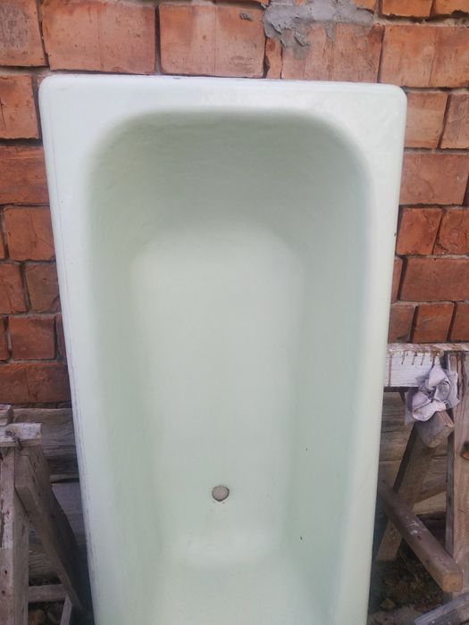 Ванна чавунна