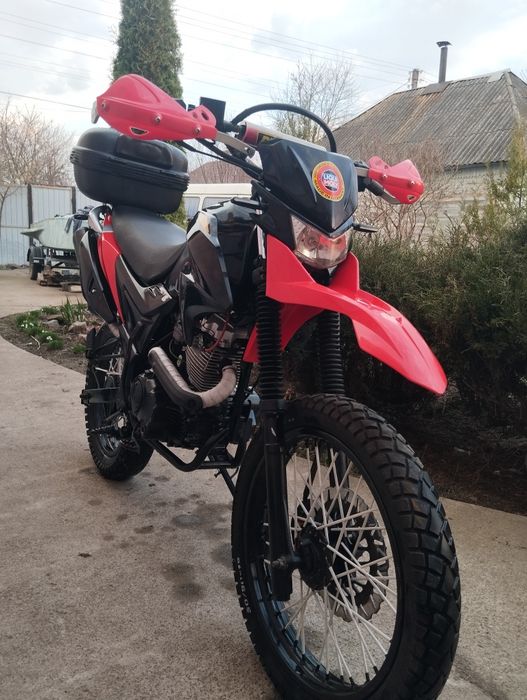 Skymoto dragon 200,(43000) Loncin lx200gy-3(38000)