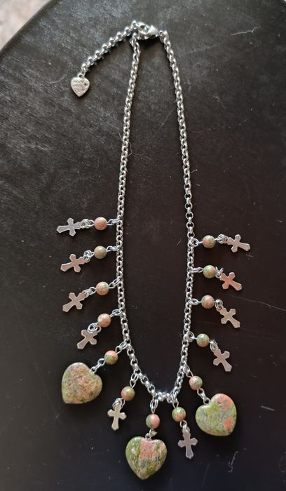 Gargantilha em aço inoxidável e pedras naturais