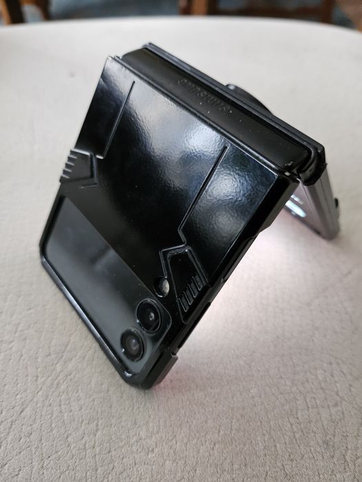 Samsung Galaxy flip3 5g. Sprawny na 100%