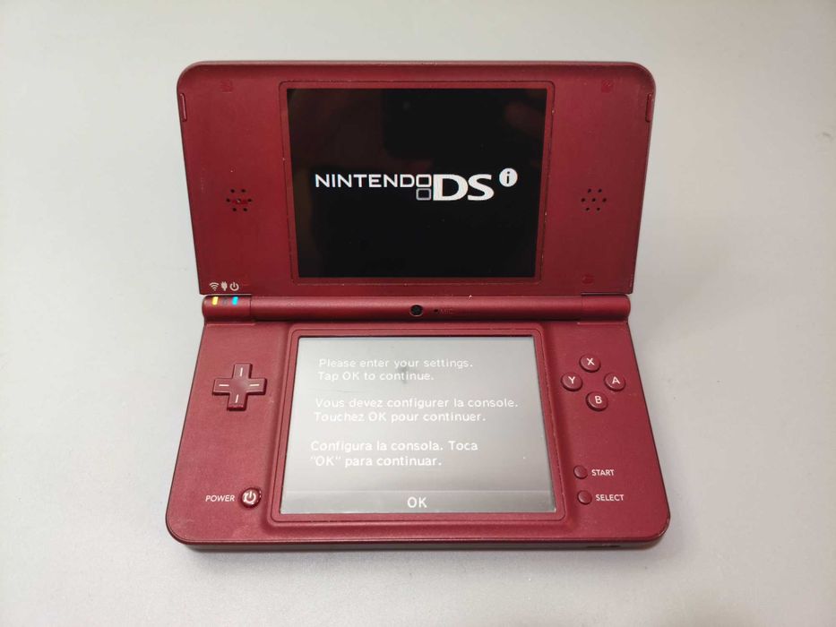 Nintendo DSI XL Vermelho