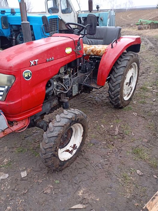 Продається трактор хт24  в хорошому стані