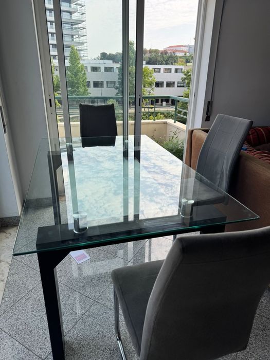 Mesa de Vidro Moderna