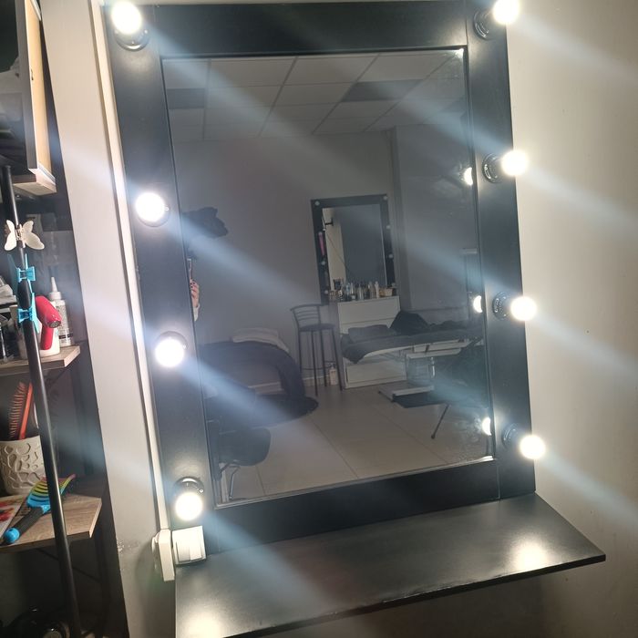 Продам дзеркало з підсвіткою