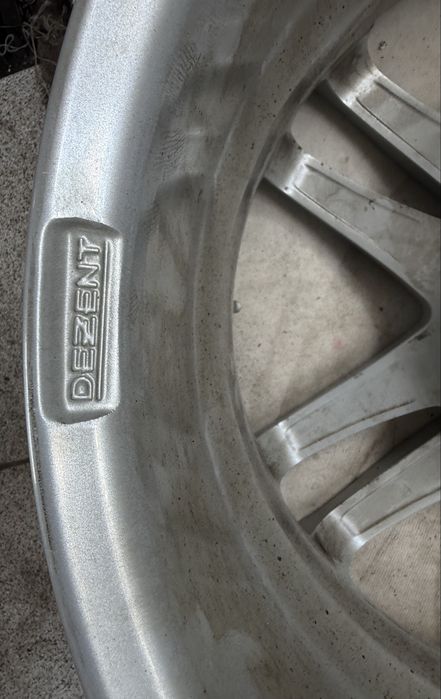 484 felgi aluminiowe Dezent ET 30 7,5jx17” 5x112 Audi BMW VW Skoda