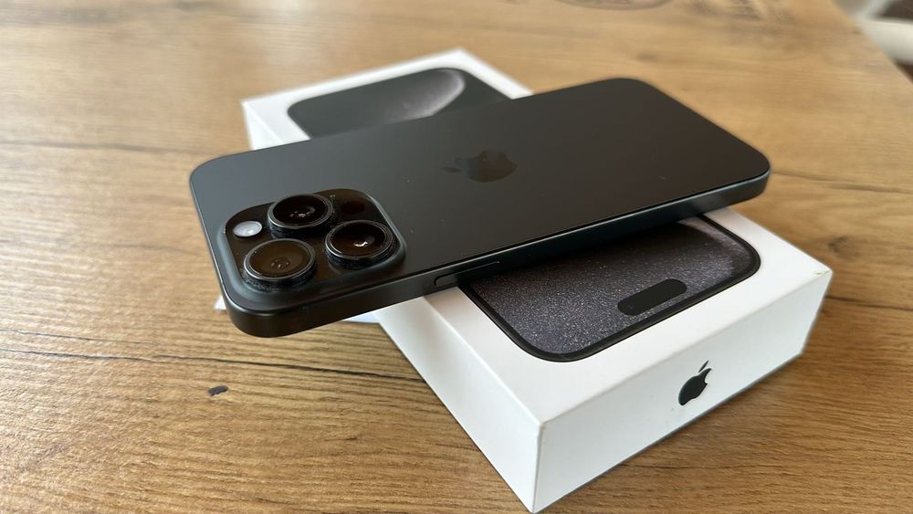 Vendo iPhone 15 Pro 128Gb Livre Preto Fatura Garantia
