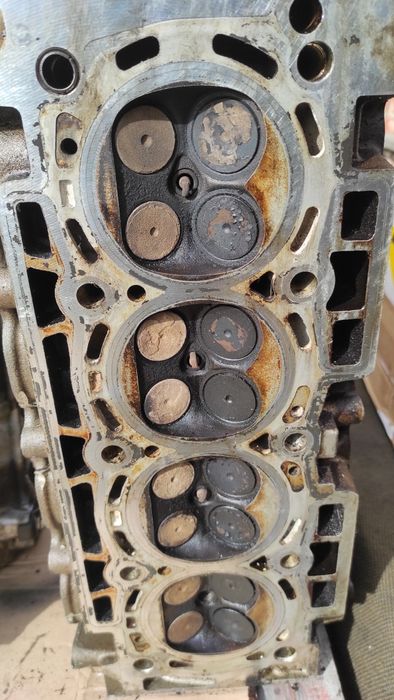 Головка 1.6 1.8 2.0 16кл Citroen Peugeot Xsara 206 307 PARTNER 406 807