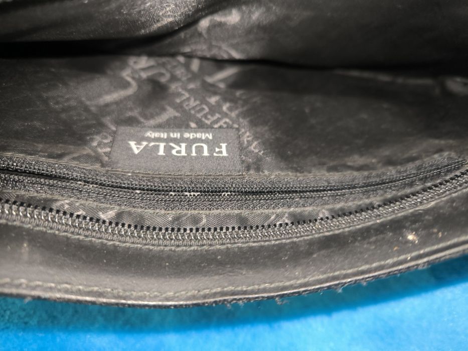 Mala preta Furla de pele / couro