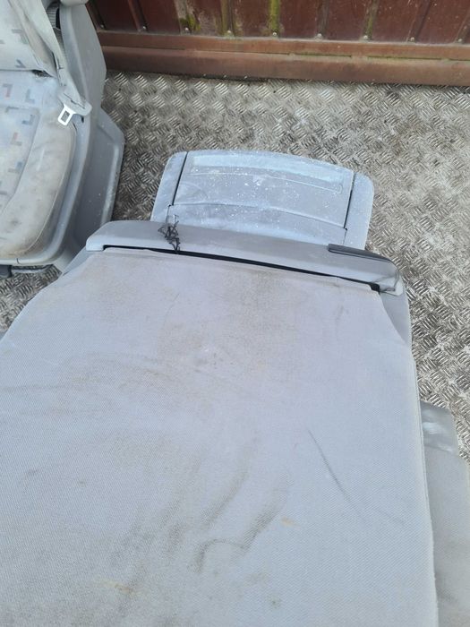 VW Transporter T5 fotel pojedyńczy obrotowy 2 rząd Multivan kamper