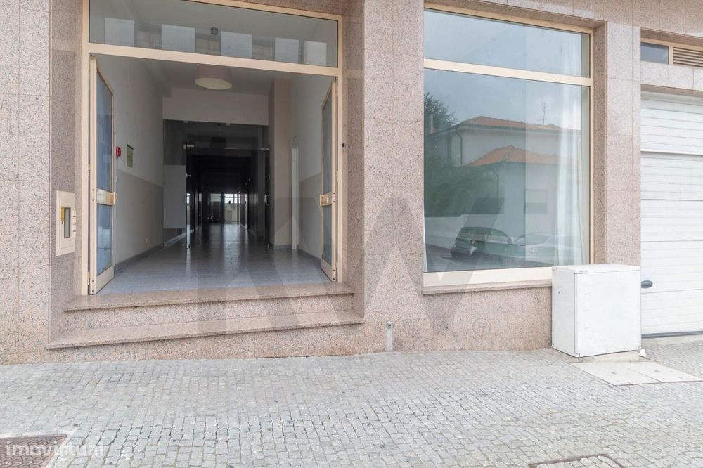 Loja com grande área - 320m2