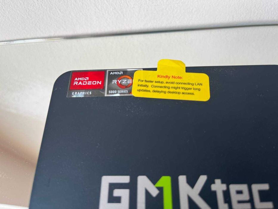 Gotowy zestaw do pracy: Mini PC GMKtec NucBox M5 Plus (Ryzen 7, 32GB RAM, 1TB SSD) + 2 monitory Vilux