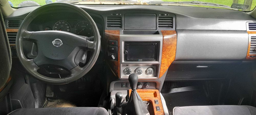 Nissan Patrol 3.0 GU4 rok 2004