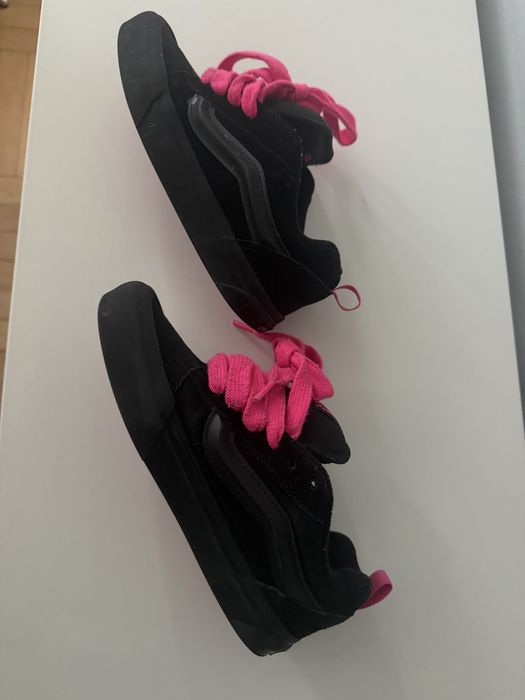 Buty Vans 36,5 wkł wew.23 cm czarne różowe