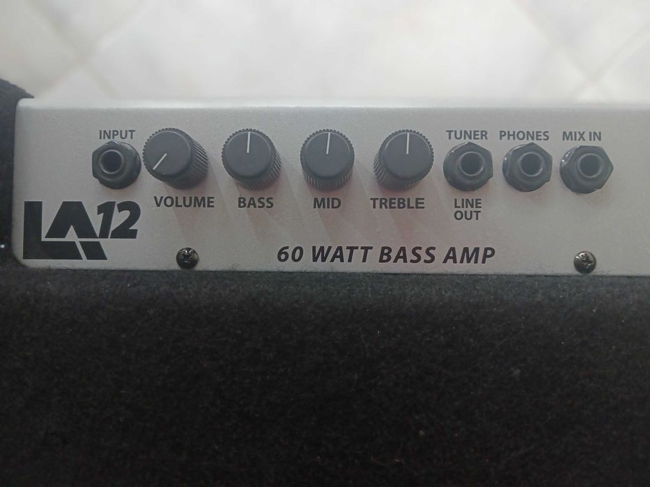 Amplificador Baixo SWR LA 12