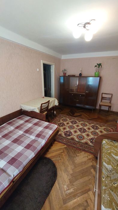 Кімната ВДНГ,Голосіївська