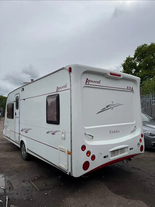 Caravana 4  dormidas com quarto de casal