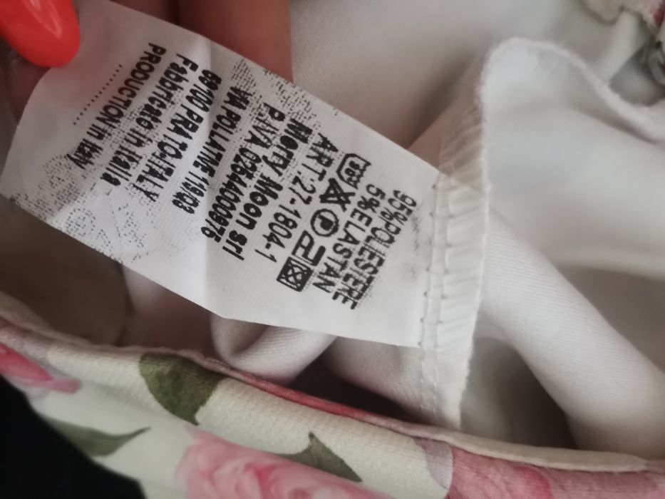 Beżowe spódnico spodenki uniwersalny w różowe kwiaty eleganckie