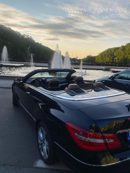 Mercedes-Benz Klasa E Mercedes E klasa cabrio 2011, wyjątkowy, skóry camel