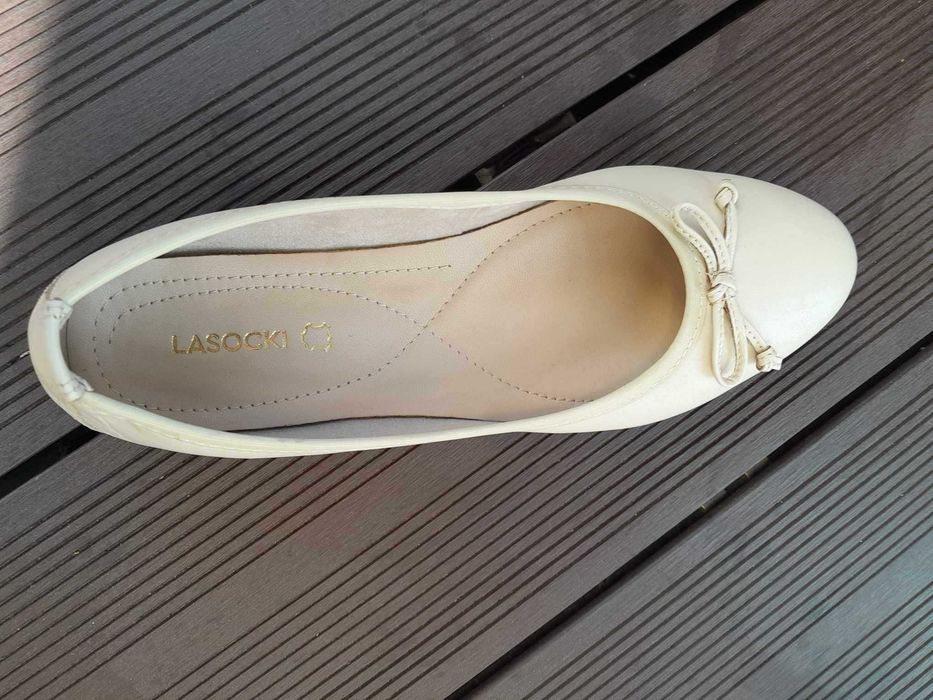 Buty - czółenka - Lasocki skórzane nowe