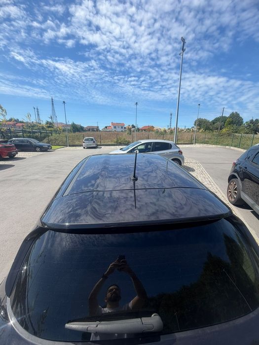 Carro fiat preto