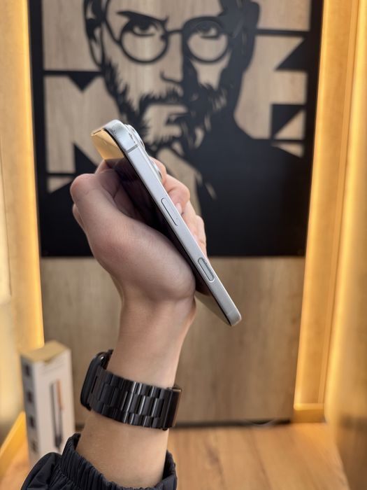 IPhone 17 Pro 256gb Silver КОСТЮШКА 5