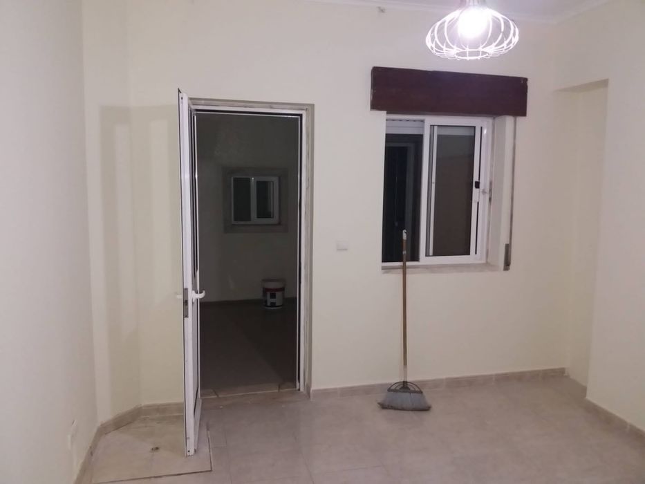 Arrenda-se apartamento T1 - Centro da Vila