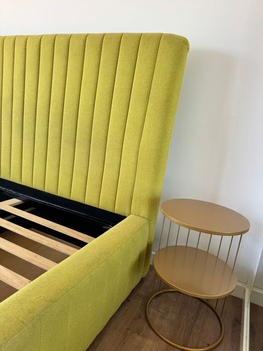 Cama Queen size cor verde