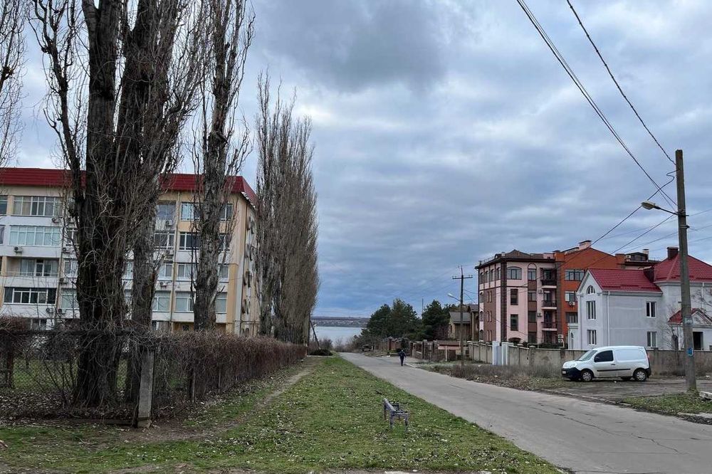 Продам добротный 2-х этажный дом вблизи реки и сосновой рощи