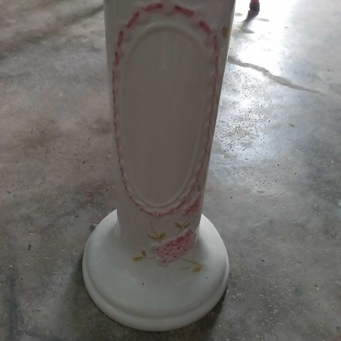 Jarra decorativa em cerâmica portuguesa