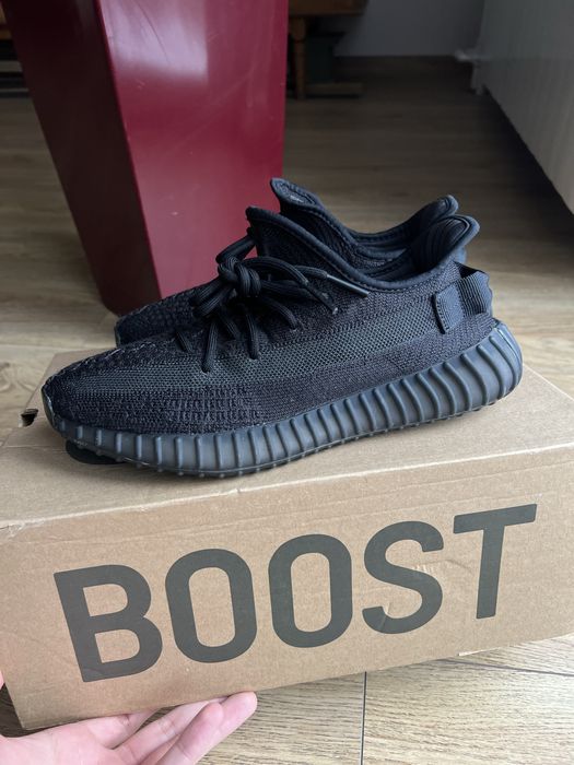 Adidas Yeezy Boost 350 V2 Onyx sneakersy buty czarne 42