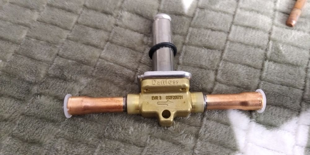 Электронный расширительный вентель DANFOSS AKV 10p2.