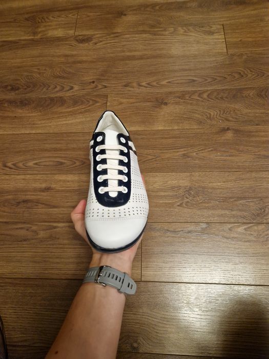 Продам туфли кожаные