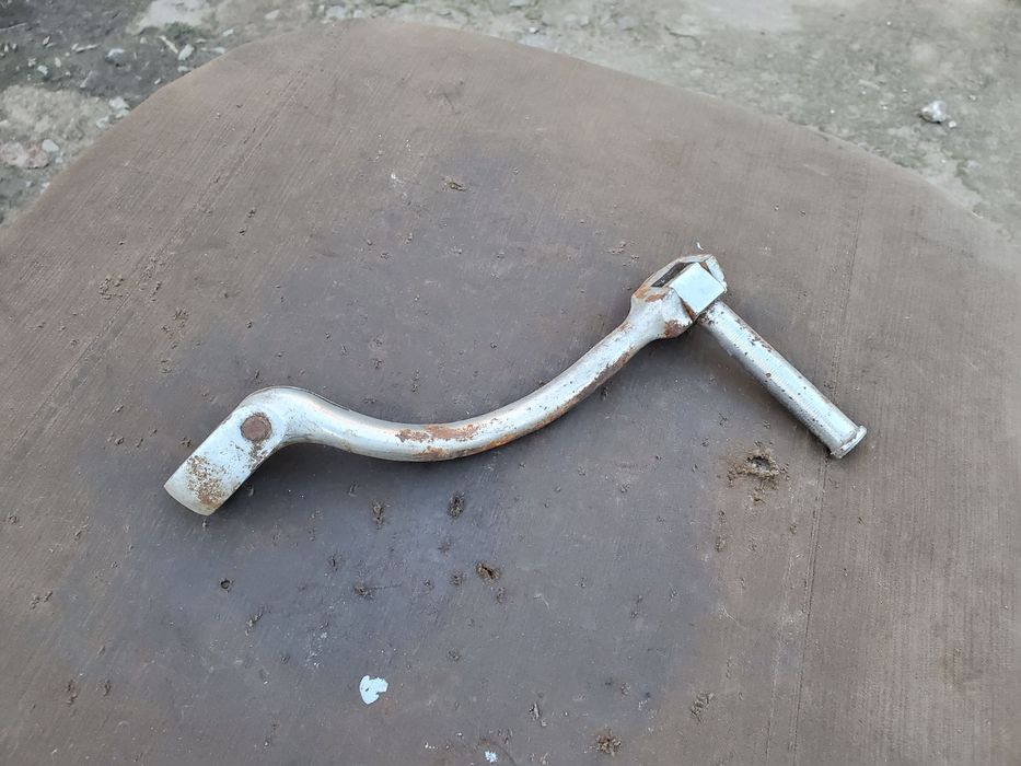 Продам Заводная лапка лапка кик стартера ИЖ Планета ИЖ Юпитер СССР