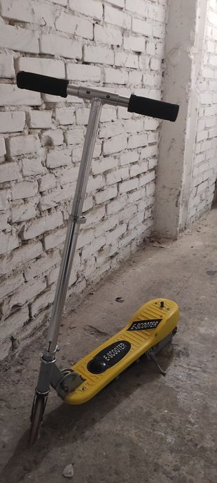 Hulajnoga elektryczna e-scooter