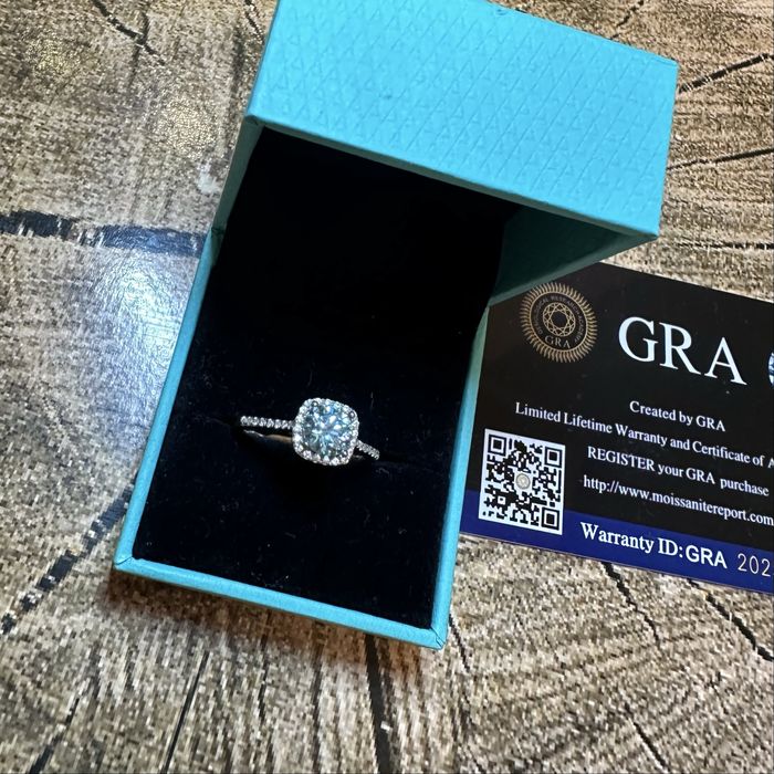 Кольцо серебро диамант муассанит 1 карат