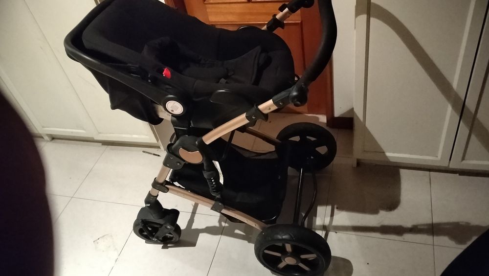 Carrinho de bebe para despachar