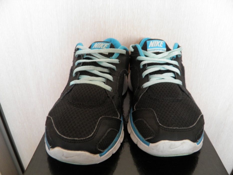 NIKE obuwie sportowe do biegania damskie  36.5/23 cm